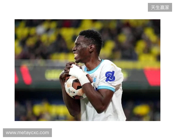 水晶宫vs狼队：迪恩-亨德森、伊斯梅拉-萨尔首发，若泽-萨、乌戈-布埃诺出战