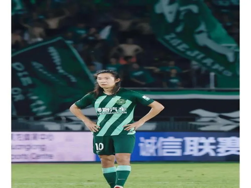 浙江球迷质疑:李提香还有油为什么要放走?明年准备吃散伙饭了?